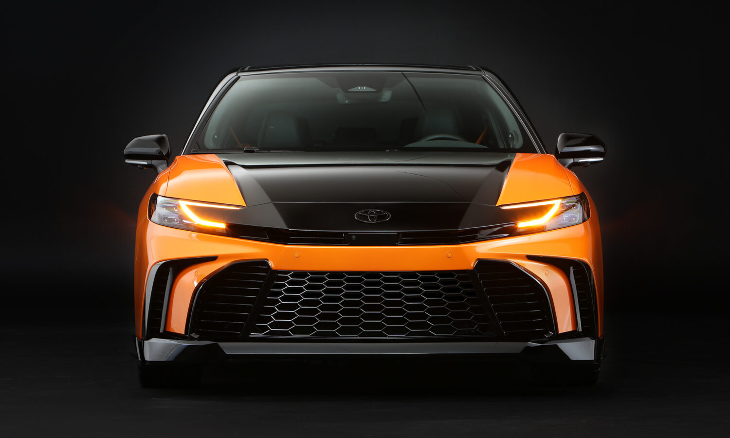 Camry_GT-S_Concept_Toyota_SEMA_2025_Hi-res_9-1500x900